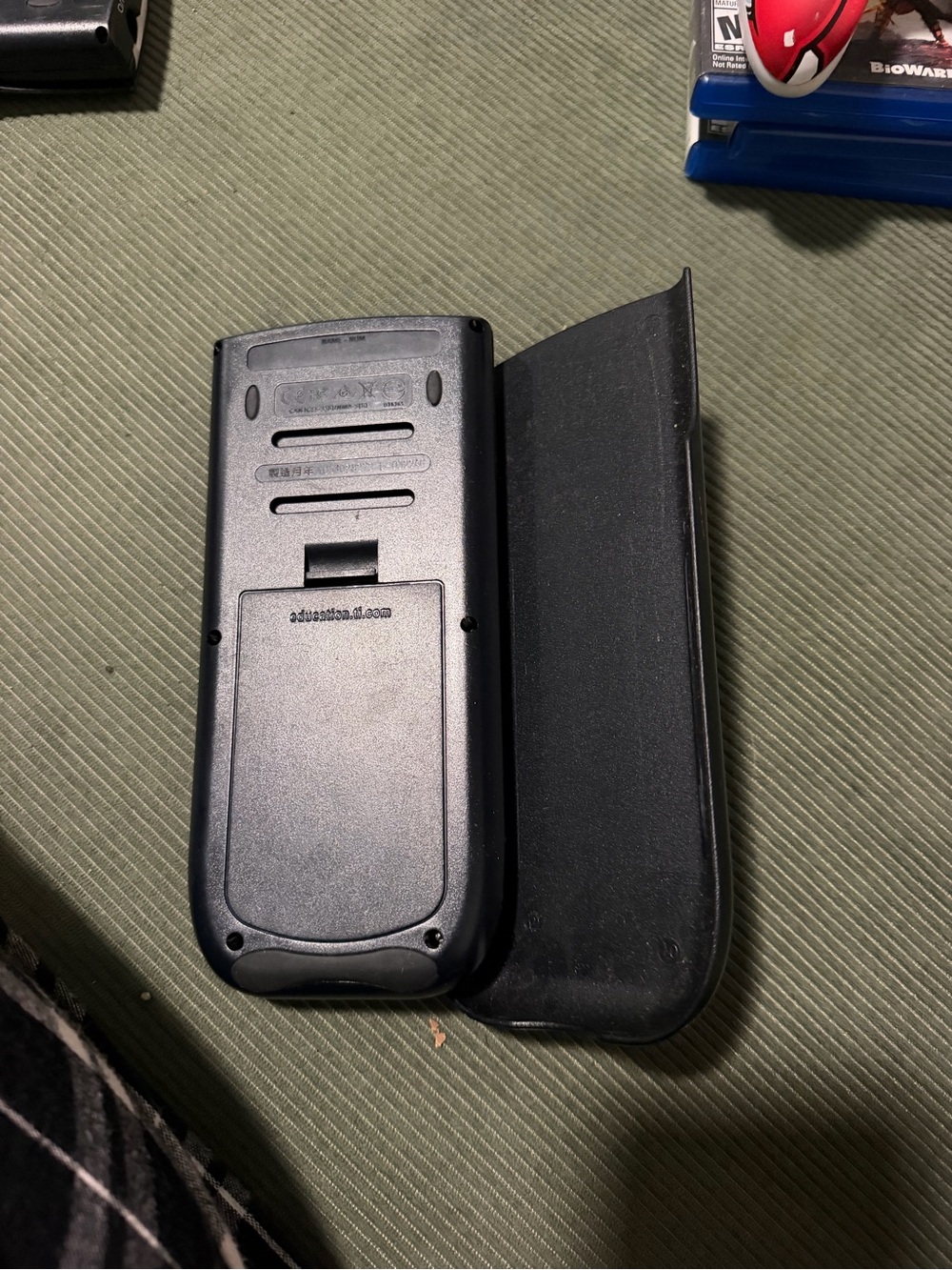Calculator in slide case - Picture 2 of 2